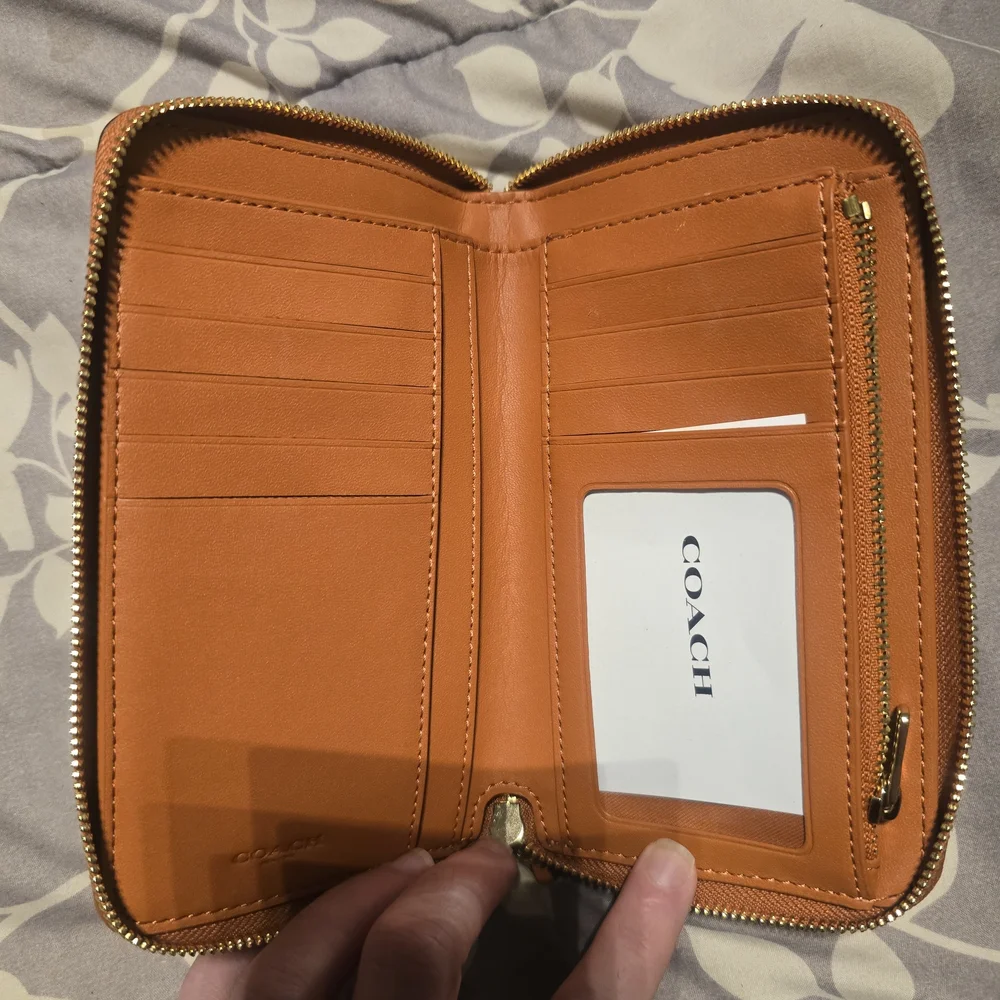Coach Tan Leather Wallet - Picture 3 of 4